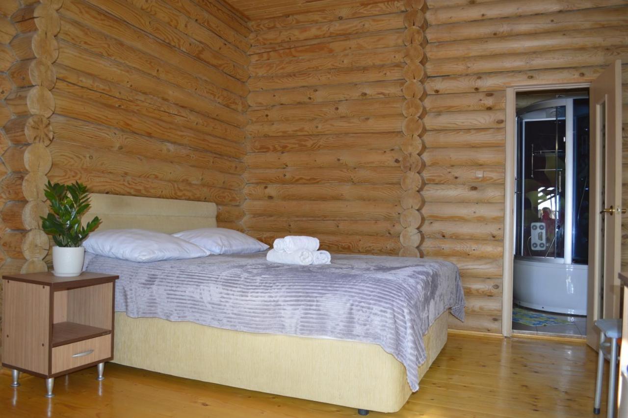 Абхазская Усадьба Hotel Gagra Esterno foto