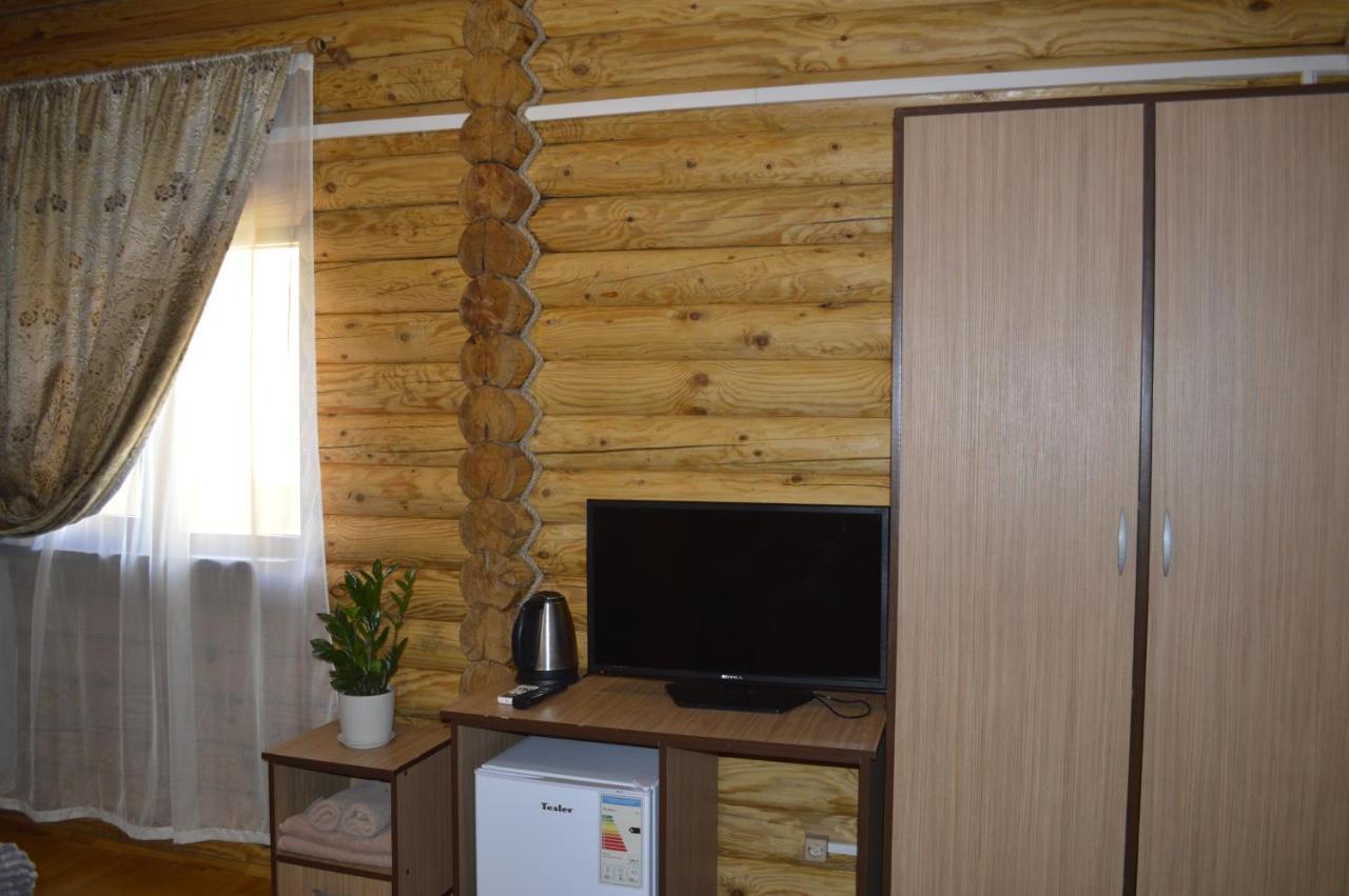 Абхазская Усадьба Hotel Gagra Esterno foto
